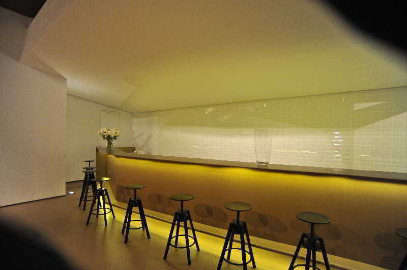 Basic By Axis Hotel